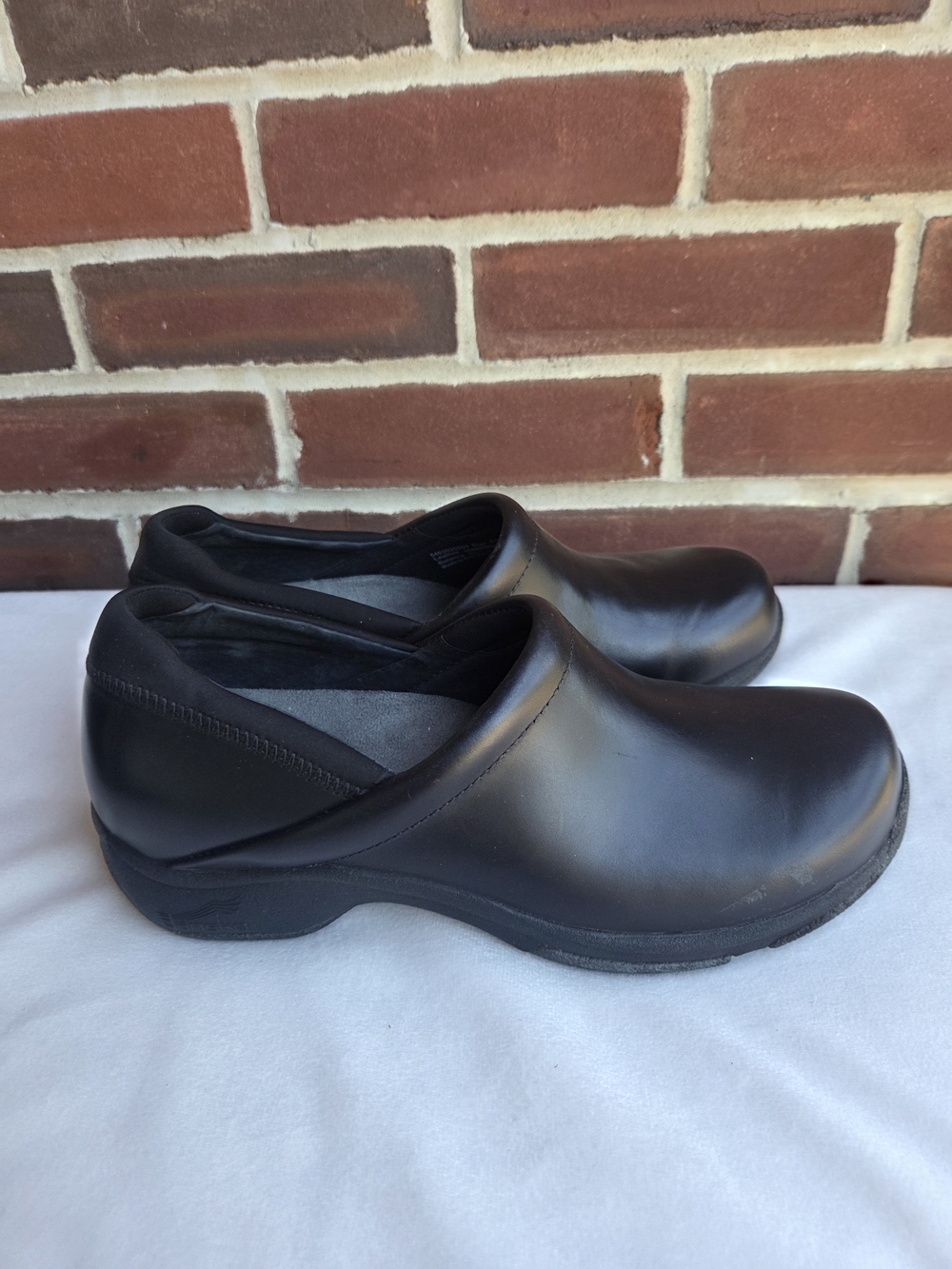 Dansko Women’s Black Leather Slip Resistant Work Shoes EU 40 US 9.5-10 - Picture 3 of 12